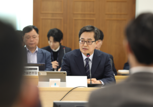 김동연, “지금처럼 도정에 한 치 빈틈없이 일해달라” 강조