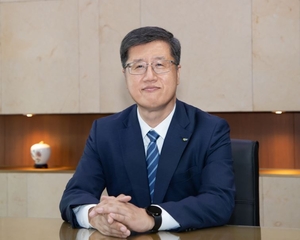 ‘혁신기업·지역금융’ 키운 3년…최원목 신보 이사장 정책 성과는