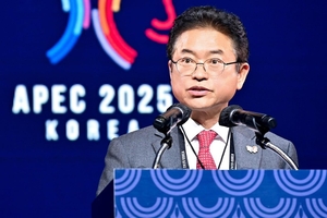 이철우 경북도지사, ‘2025 APEC 특별 프로젝트’ 제안…“DMZ를 세계 복합 평화지대로”