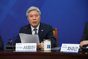 서왕진 조국당 최고위원 “민주당, 국힘과 원전 진흥 경쟁 펼칠게 아니라 고사된 재생에너지 살려야”