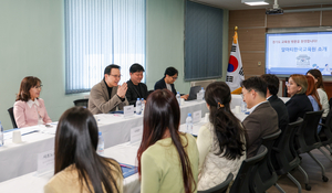 임태희, 카자흐스탄 알마티한국교육원 방문...“다문화가정 학생 미래사회 인재로 키울 것”