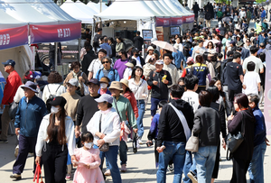 제37회 여주도자기축제, 78만 인파 운집...도자기 완판 등 인기몰이