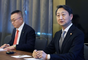 산업장관 “체코 원전 계약 불가피 연기…본계약 시기 예단 못해”