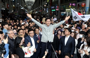 [대선 2025]‘운동권 황태자’→‘꼿꼿 문수’…위기의 보수에 구원투수 될까?