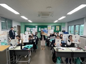 익산시, 전국 최초 만학도 위한 ‘맞춤형 확대 교과서‘ 제작...대조천 침수피해 지역 본격 정비