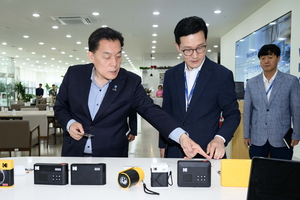이재준 수원시장, 미국 관세 조치 관련 기업 방문...현장 목소리 청취