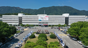 경남 도민 10명 중 7명 ‘박완수’ 도정 운영에 ‘긍정’