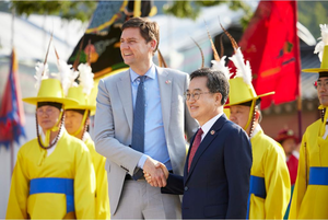 김동연, 캐나다 BC주 이비 수상 만나 경제협력 방안 집중 논의