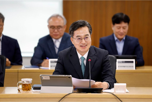 김동연, “제 임기는 매일 매일 새로 시작...퍼스트펭귄 전략 강조”