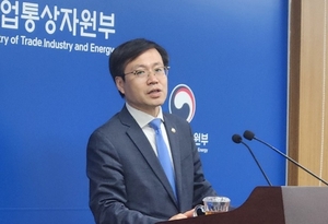 여한구 “美와 협상 전략 마련…일방적 양보는 없다”
