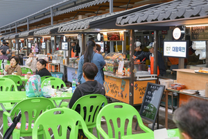 공주 밤마실 야시장, 식중독 사고에 ‘잠정 휴장’