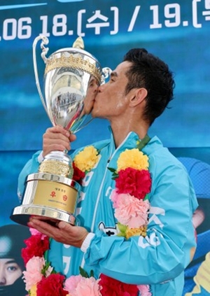 [경정] 김완석, KBOAT 경정 왕중왕전 우승… 상반기 지존 등극