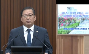 ‘꽃보다 잡초’ 된 세종 숲바람 장미원…관광자원 활용은 여전히 제자리