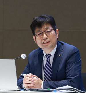 유상대 한은 부총재 “기준금리, 중립금리 중간 수준…집값, 통화정책에 중요”