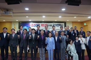 “한국이 美 군함 건조?…갈 길 멀고 이익 내기 어렵다”
