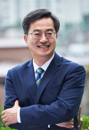 김동연, 똑버스(DRT) 300대 도입 공약 달성 ‘초읽기’