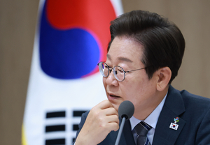 李대통령 “경제위기, 가장 아픈 건 약자…취약계층 배려 필수”