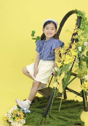 플로르 방송제작사, 키즈 모델 정하린·최서아와 함께한 ‘2025 SUMMER VIBES’ 여름 화보 공개