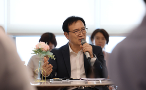 임태희 경기도교육감, “기존의 직속기관에서 더 나아가 교육의 중요한 역할 당부”