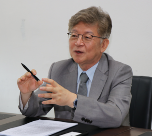 [인터뷰] 강성진 차기 한국경제학회장 “에너지고속도로보다는 분산에너지 인프라 구축이 더 중요”
