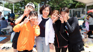 김보라 안성시장, “수영장이 있어 즐거운 여름...‘밤마실’은 어떠세요?”