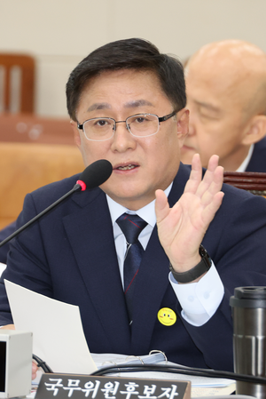 (종합)김성환 환경부장관 후보자 “최근 탈원전 주장한 적 없다”심 받아