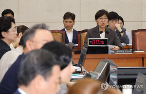 정은경 “지속가능한 의료·복지로 구조 개편”