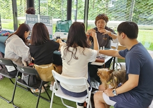 스타벅스, 11월까지 ‘펫 프랜들리’ 매장서 펫 캠페인 전개