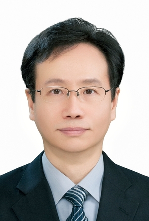 [데스크칼럼] 의료용대마는 마약, 합성니코틴은 공산품?