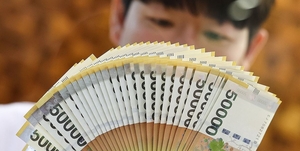 “1주만 보유해도 2600원”...금융지주, 실적보다 더 눈길 끈 건 ‘배당금’