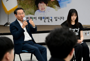 유정복, “봉사와 일을 자신을 단단하게 만드는 시간”...인천 청년들 응원