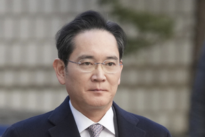 “삼성전자 주가 긍정적”…주요 외신, ‘이재용 사법리스크 해소’ 주목