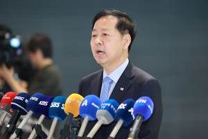 韓, 막판 무역협상 총력전…구윤철, ‘최종 담판’ 위해 출국