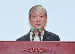 이찬진 금감원장 취임 “주가조작 무관용 원칙...모험자본 확대”