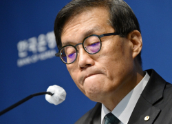 “금리론 집값 못잡아”…이창용, 내년 상반기까지 금리 인하 기조