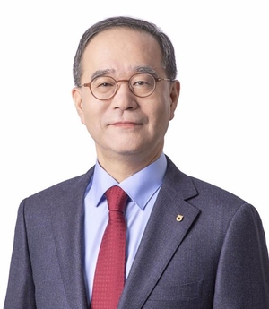 비이자이익 키우는 NH농협금융…금리 인하기 ‘버팀목’ 부상