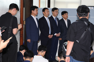 [자본법안 와치] 소수주주 권한 vs 경영권 방어…7·3 개정 이후 與野 ‘상법 전선’ 격화