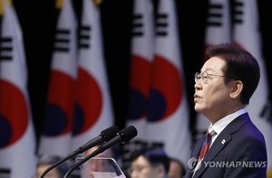 ‘광복 80주년’ 엇갈린 韓中日···정부 “유력 정치인 야스쿠니 참배 유감”