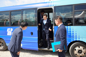 [에경영상] 김동연 “미 관세, 이제부터가 진검승부...선제적으로 해결책 찾아나갈 것”