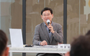 이상일, 신축 아파트서 ‘공동주택 민생현장 소통버스킹’ 진행...주민들과 개선안 집중 논의