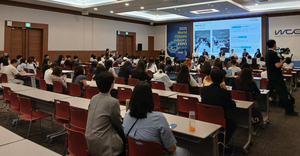 기후행동 청년들, 기후산업박람회서 커피찌꺼기·멸균팩 재순환 해결책 제시