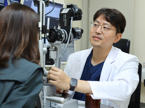 ‘폭염 속 바캉스’ 무리했나…눈·귀·척추·생식기에 ‘염증·통증’ 주의보