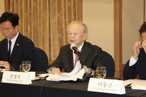 “원하청 위협 vs. 원하청 새 패러다임”…정부-경영계, 노란봉투법 ‘극과 극’