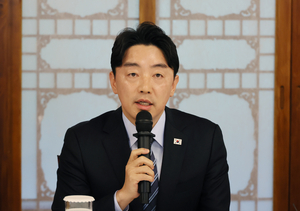 대통령실 “한국인 근로자 석방 교섭 마무리…전세기 출발 예정”