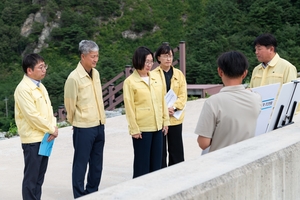 이미선 기상청장, 강릉 가뭄 재난 현장 방문