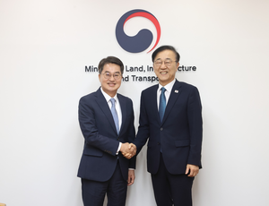 김동연, “김윤덕 국토부장관 만나 경기도 현안 논의...경기남부광역철도 사업에 공감”