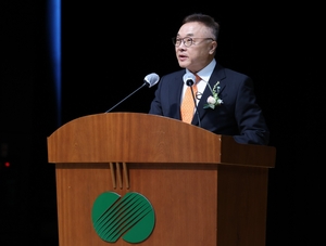 황주호 한수원 사장 “AI엔 원전 필수”…작심 발언이 사직 불렀나