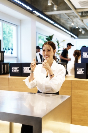 스트레스 오버, 기세크루 런칭 1주년 기념 파티 성황리 개최