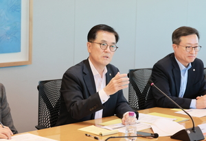 [보험사 풍향계] 한화생명, CEO 직속 TF 신설…소비자 보호 강화 外