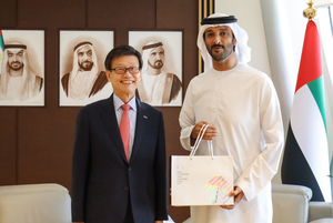 윤진식 무협회장, 한-UAE 경협 확대 ‘민간대사 활약’